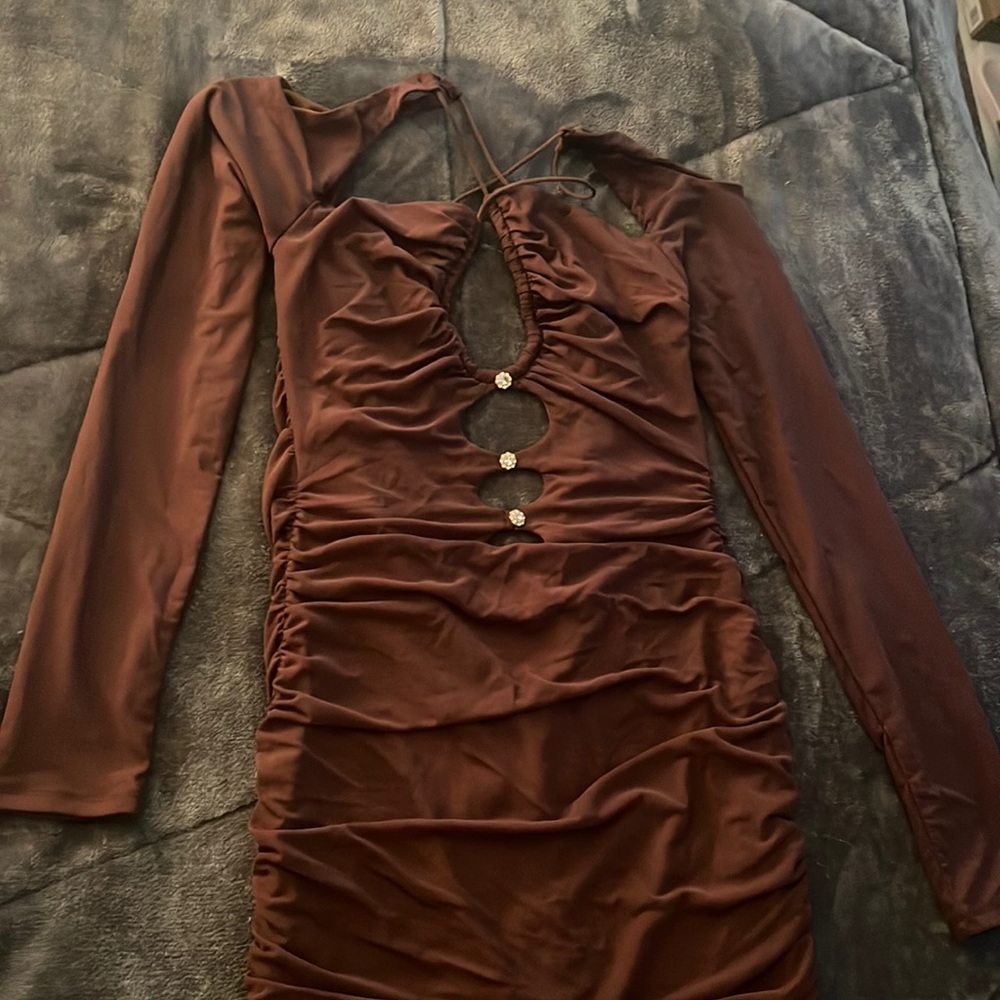 Brown dress